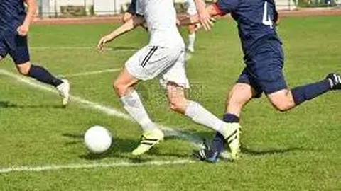 章子怡执导新片遇挑战 张艺谋力挺：疑问解答随叫随到